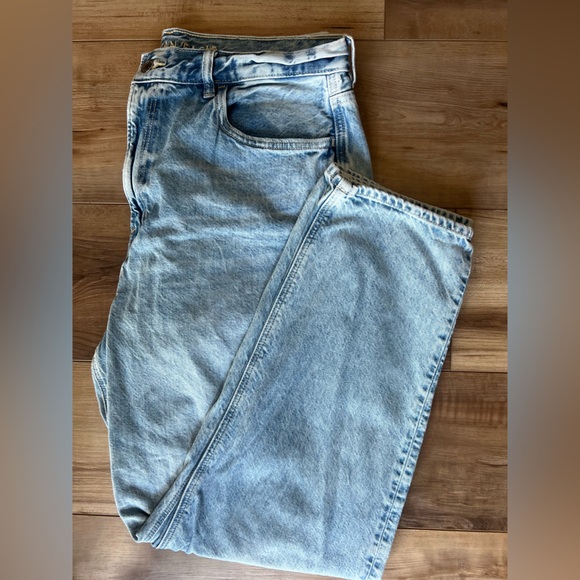 American Eagle Mom Jeans Size 14L - Picture 5 of 6